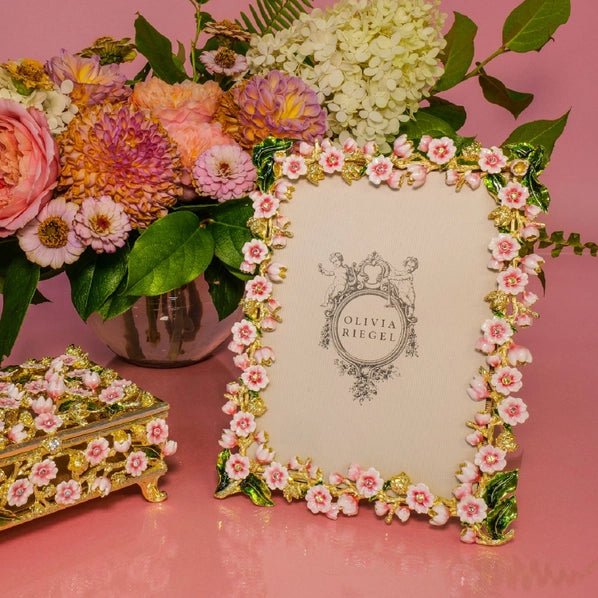 4" x 6" Bella Frame by Olivia Riegel