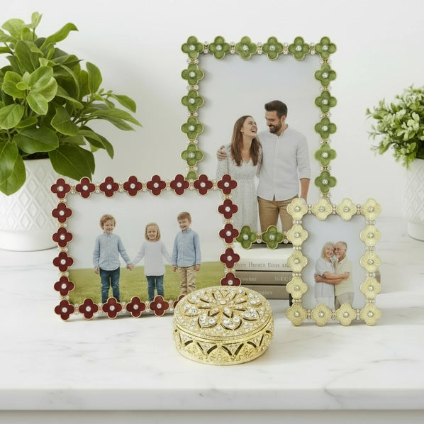 4" x 6" Gold Clover Frame by Olivia Riegel