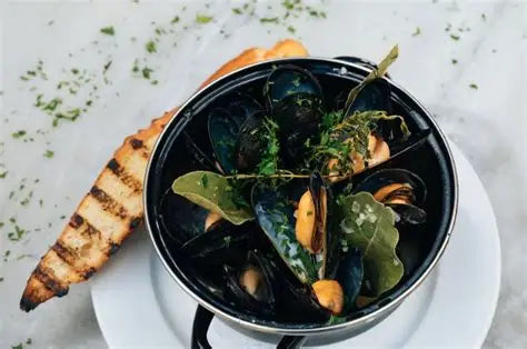 The Essential Napa Valley Cookbook by Jess Lander
